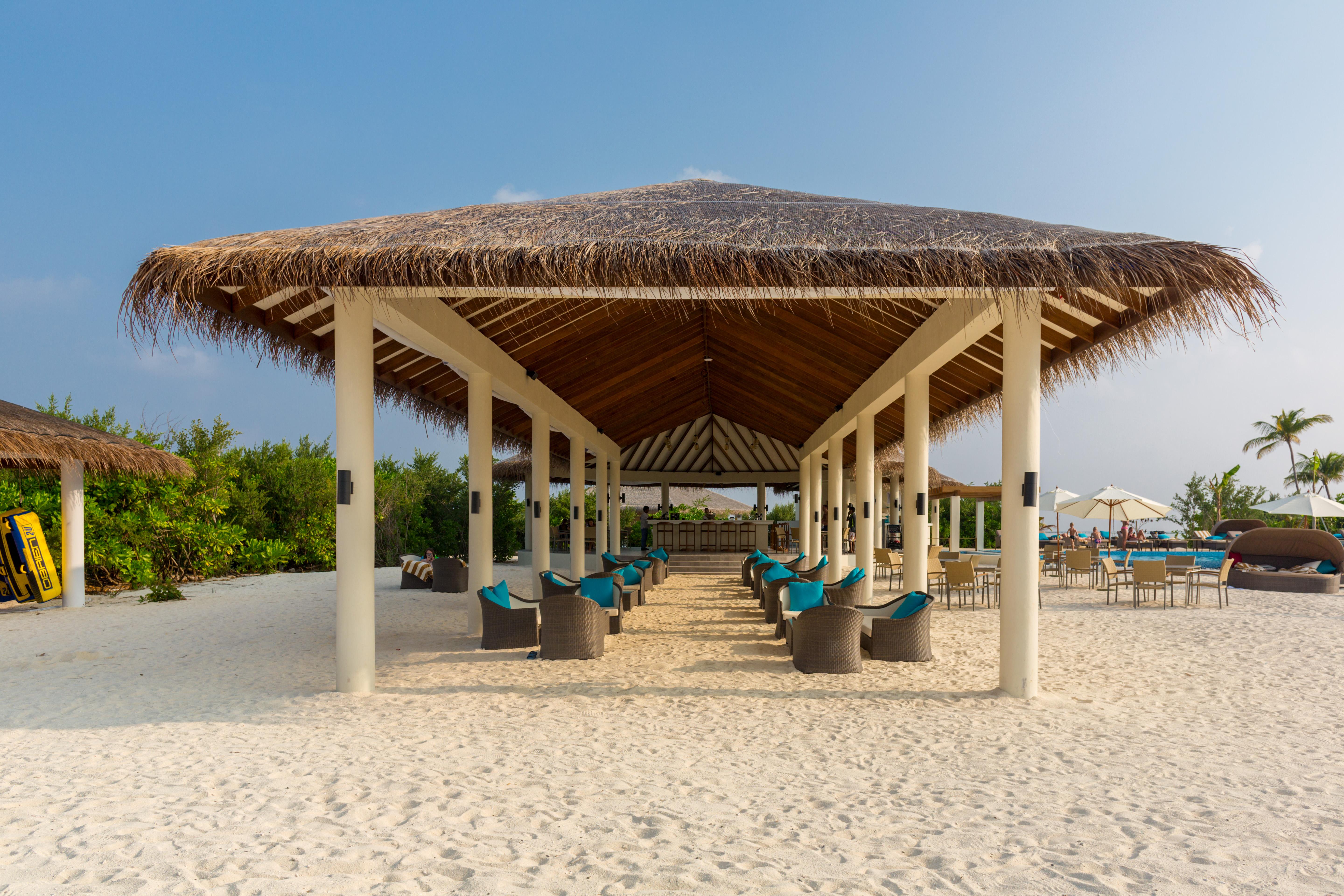 Cocoon Maldives Hotel Kurendhoo Exterior photo