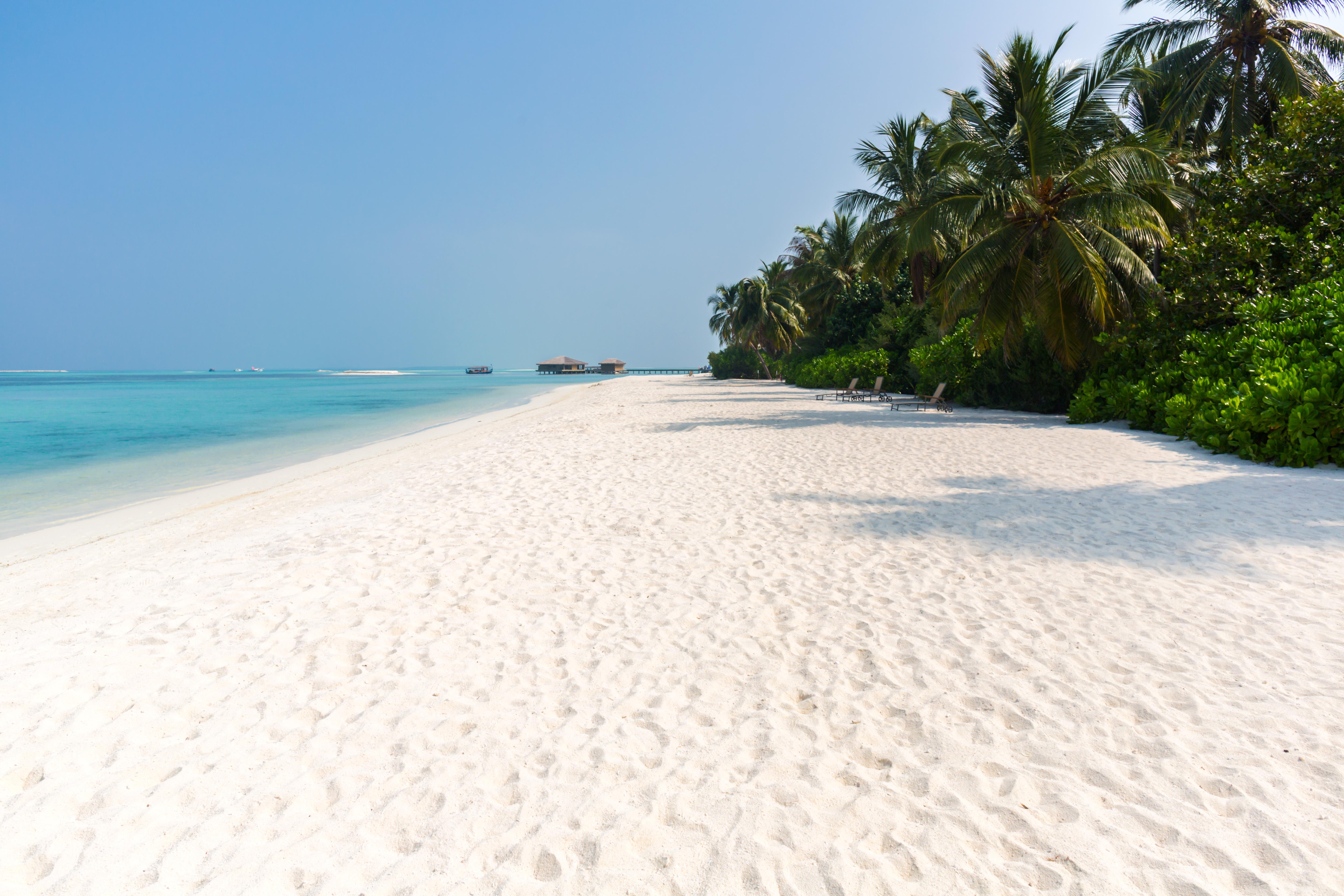 Cocoon Maldives Hotel Kurendhoo Exterior photo