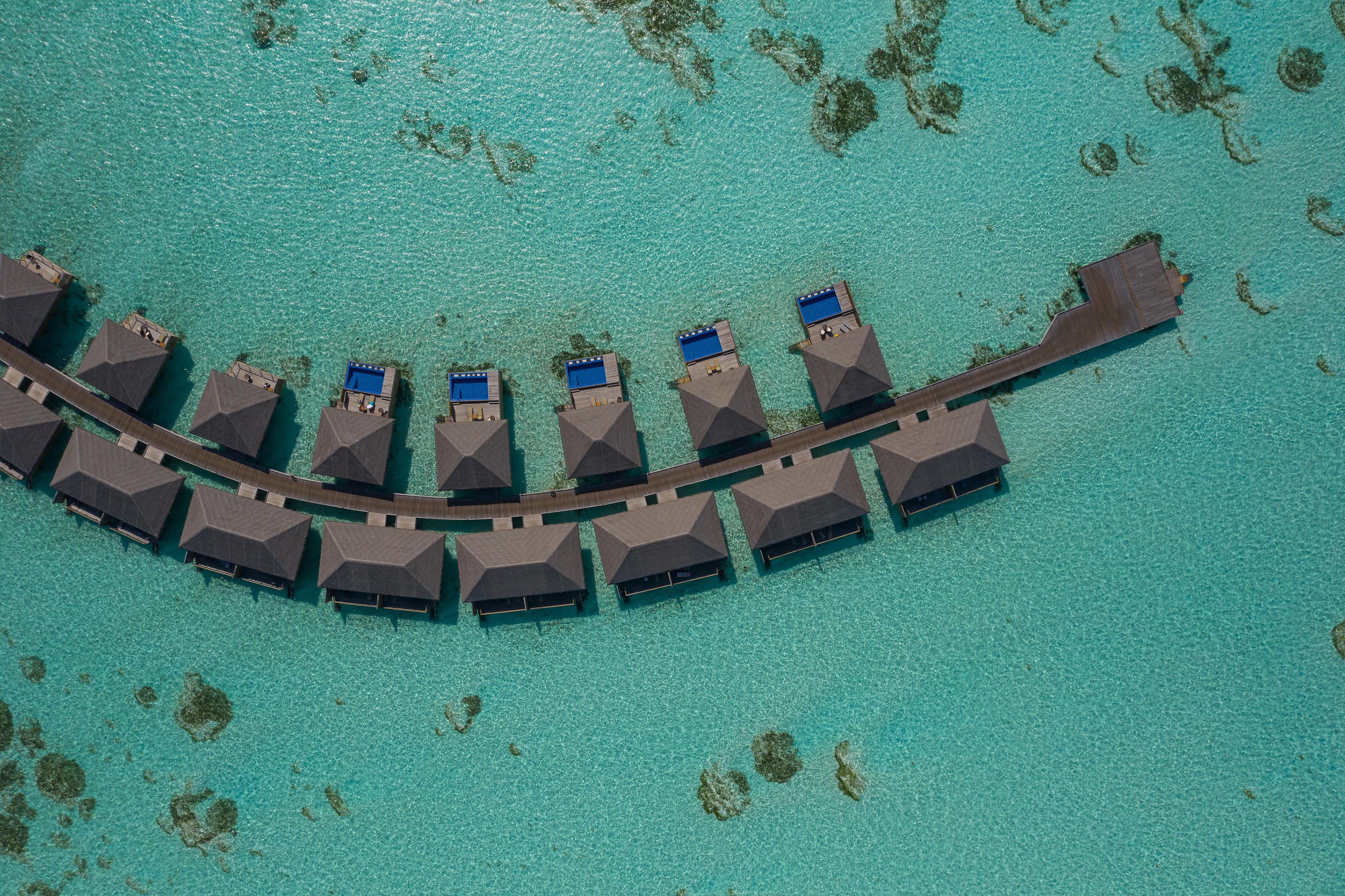 Cocoon Maldives Hotel Lhaviyani Atoll Exterior photo