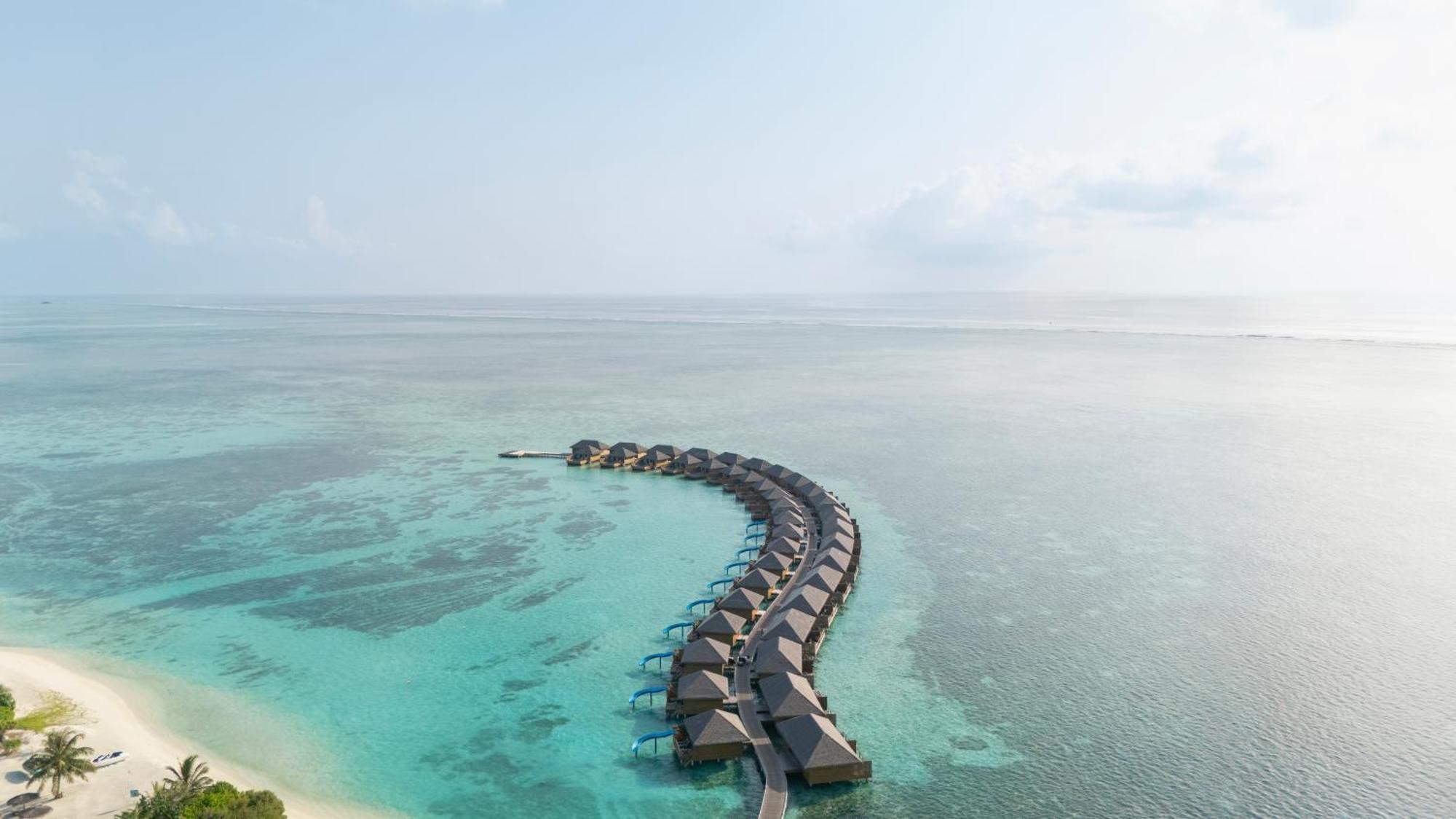 Cocoon Maldives Hotel Kurendhoo Exterior photo